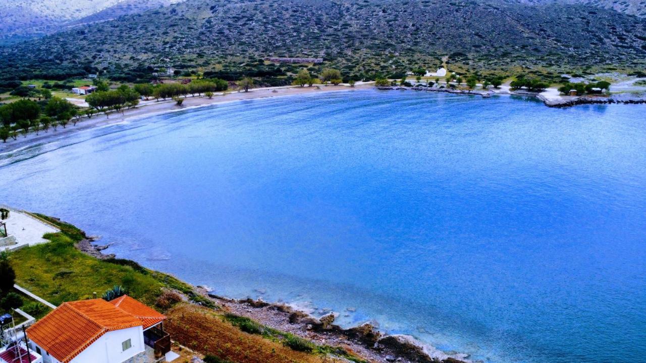Tholos Alexandra'S Beachfront House Kavoúsion Esterno foto